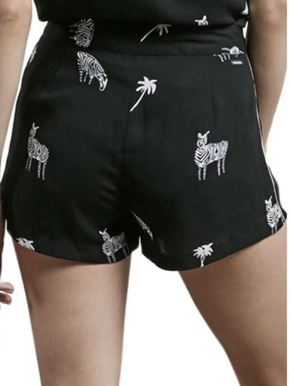 Volcom What You Need Shorts Womens Size XS Black Zebra Print Palm Trees - Picture 2 of 9